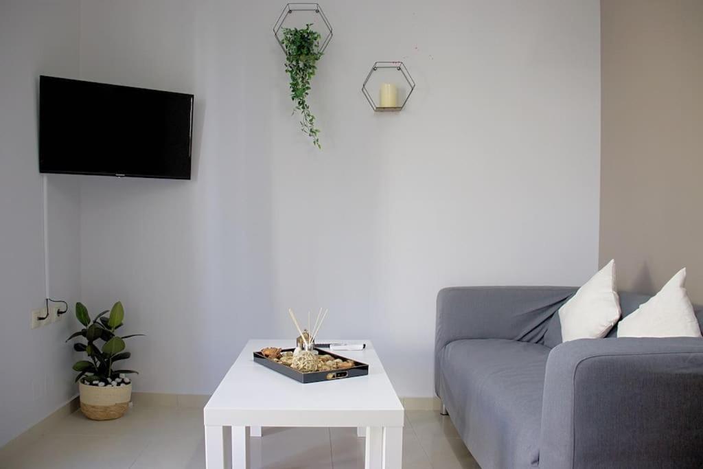 Cozy Apartment In The Heart Of The City كاندية المظهر الخارجي الصورة